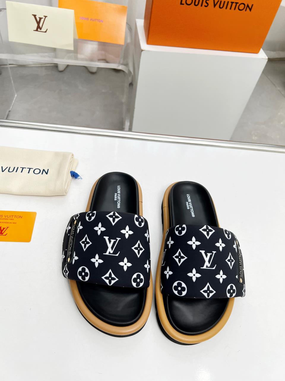 Louis Vuitton Velcro Slippers - Image 9