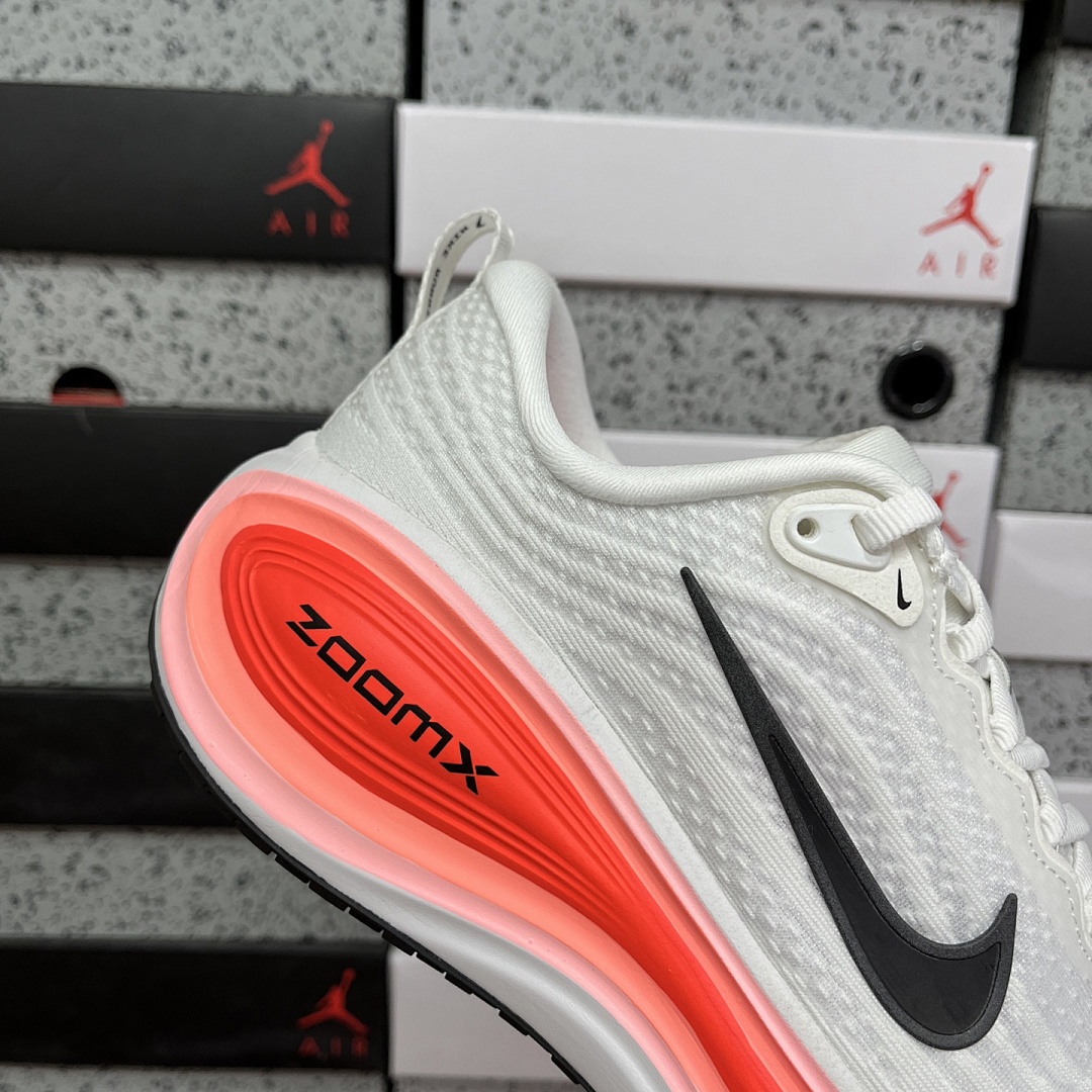 Nike Zoom Vomero - Image 8