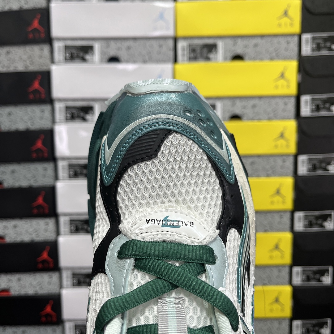 Balenciaga BLCG Runner 7.5 - Image 2