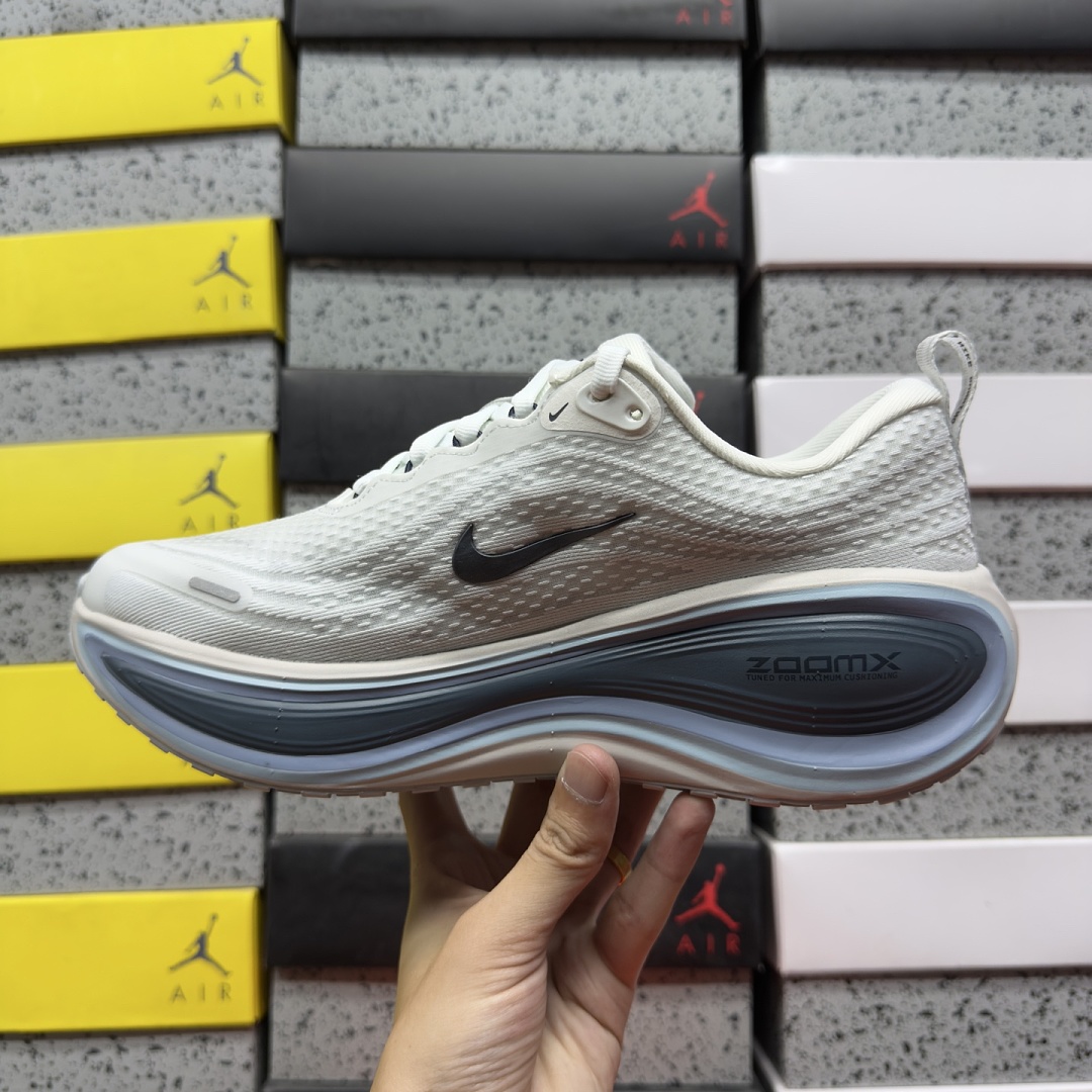Nike Vomero Plus Off White Thunderstorm - Image 6