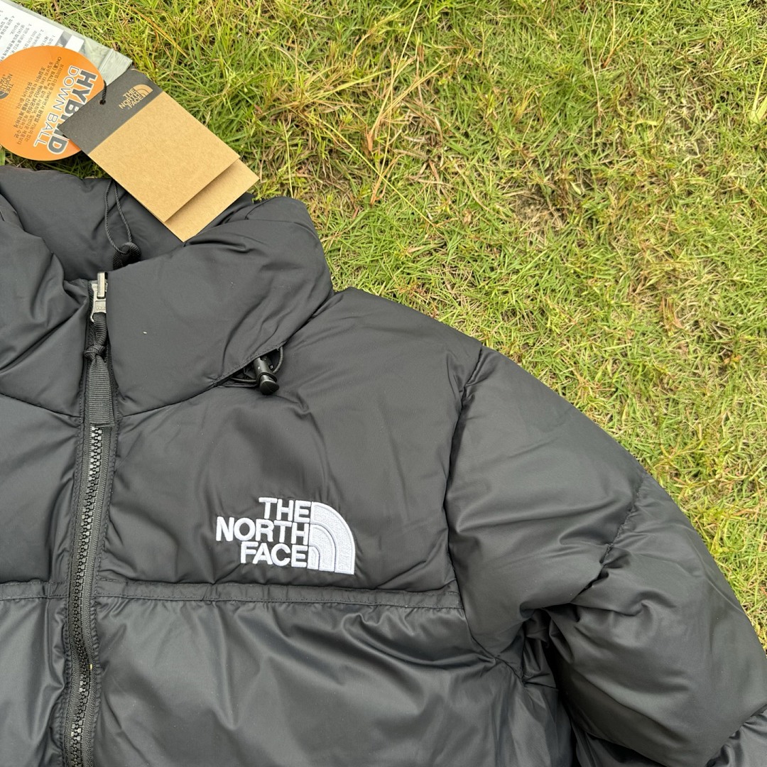 The North Face TNF 1996 Retro Nuptse 700 Fill Packable Jacket - Image 99