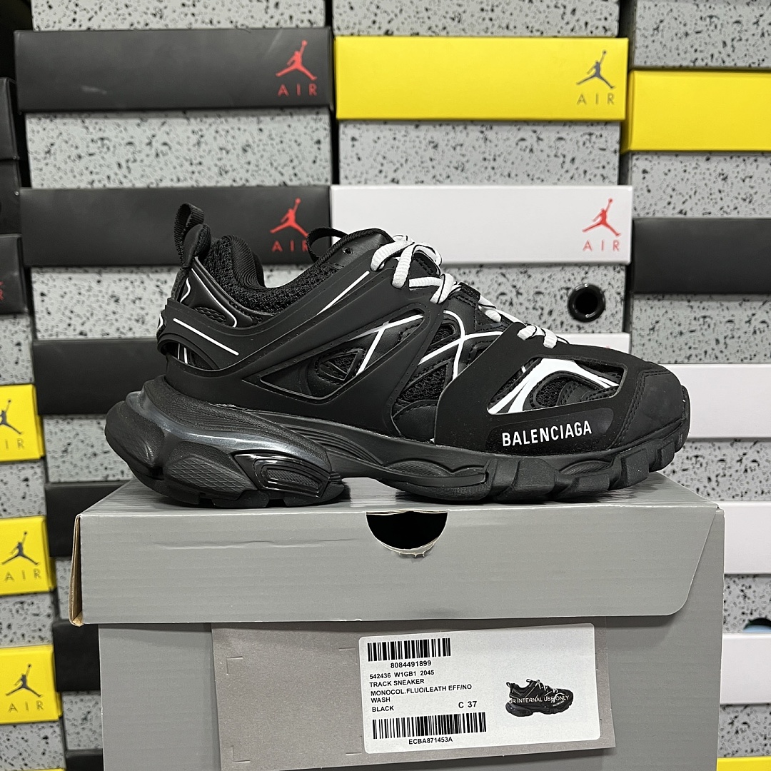 Balenciaga Track 2045