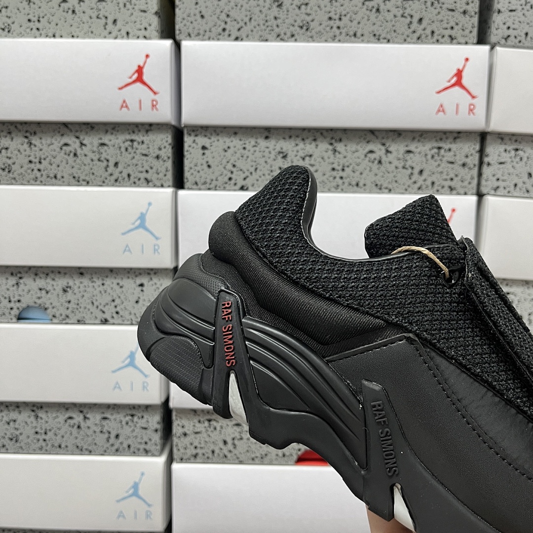 On Running Raf Simons Antei Low Top - Image 9