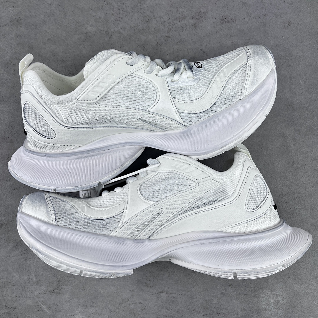 Balenciaga Circuit - Image 39