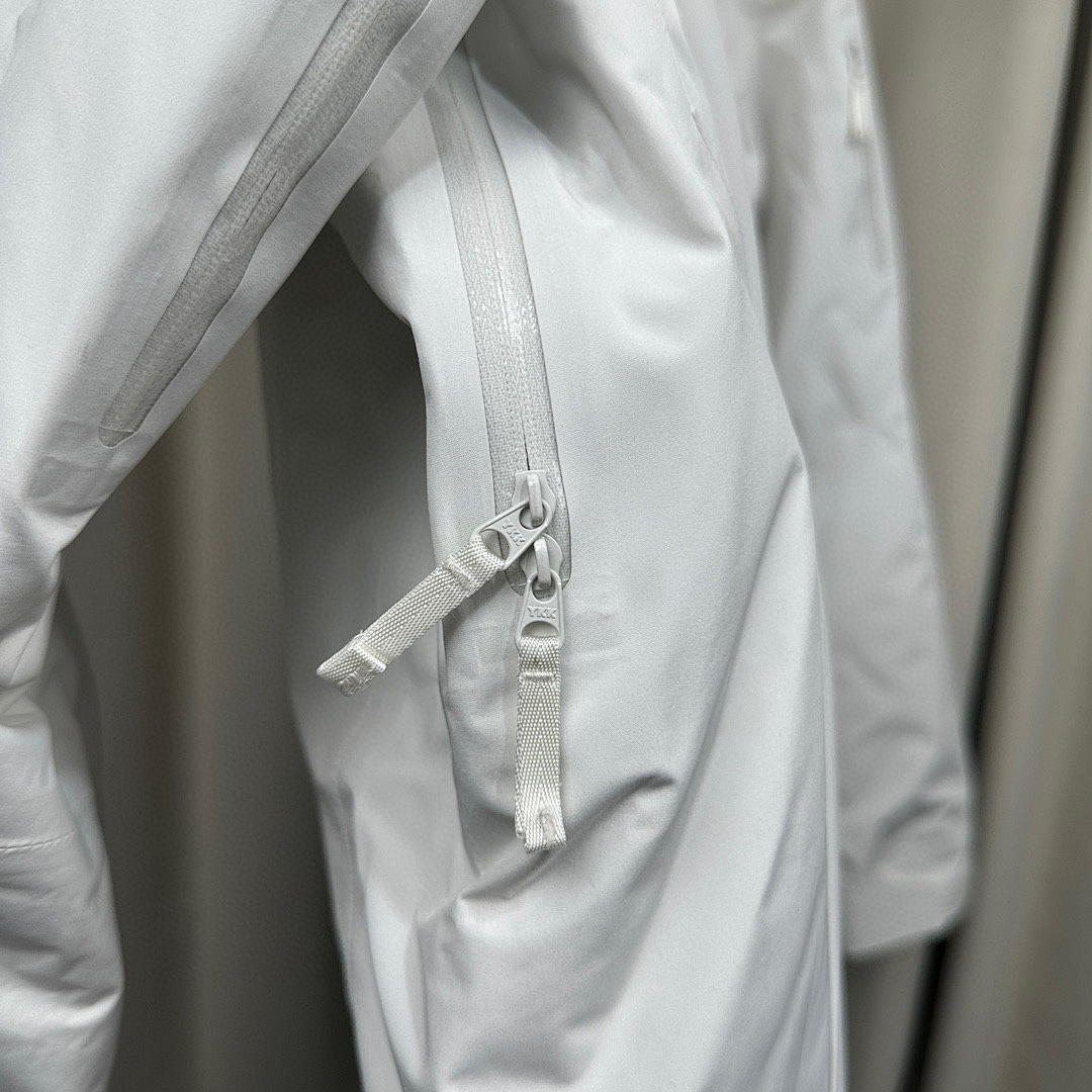 Arc'teryx Macai Jacket White Size: S-XXL - Image 16