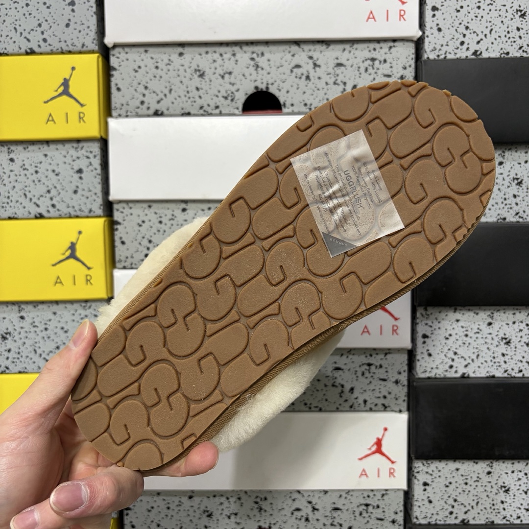UGG Scuffette II Slipper Chestnu Thin Sole Slides -2550 - Image 3