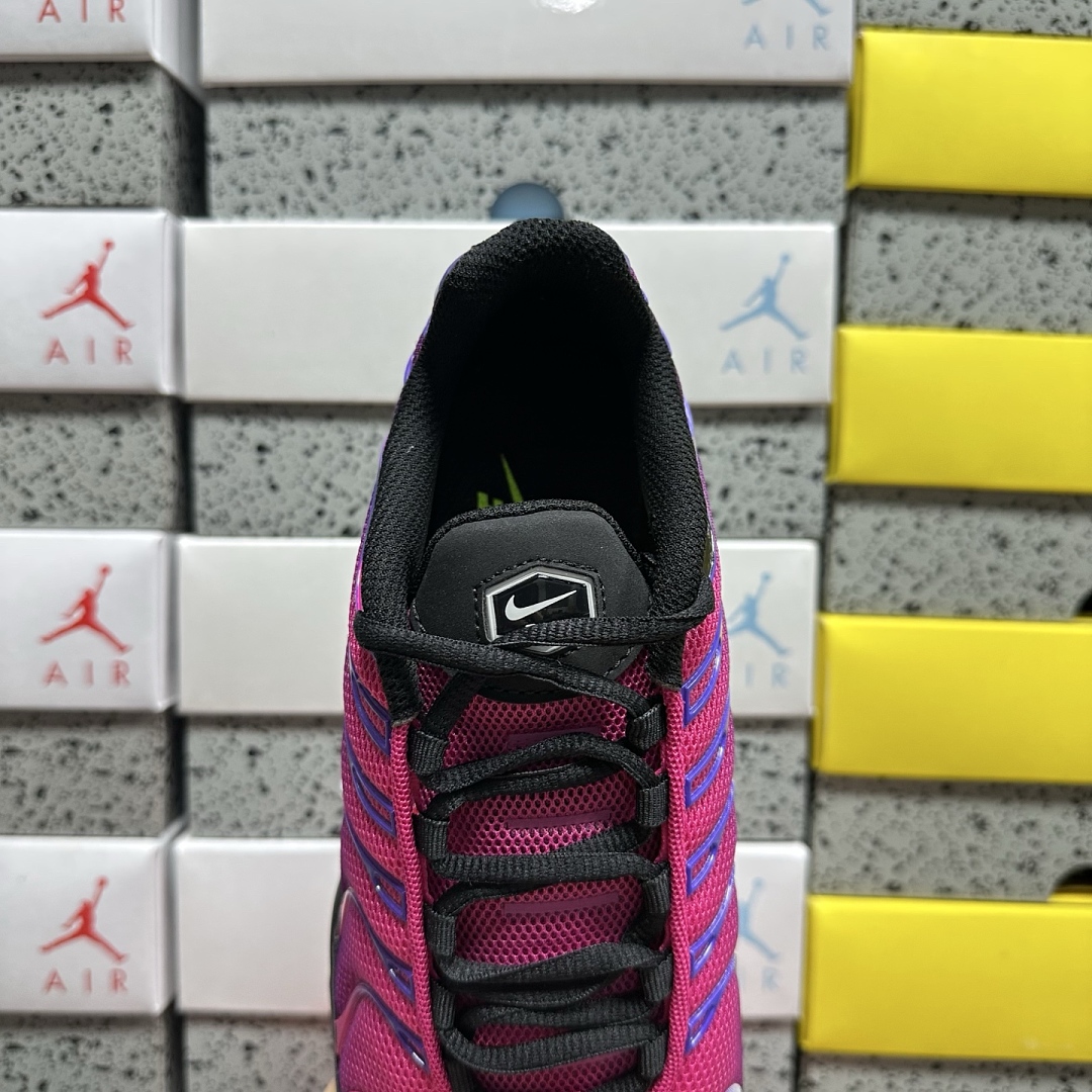Nike Air Max Plus Rebellious Fireberry - Image 5
