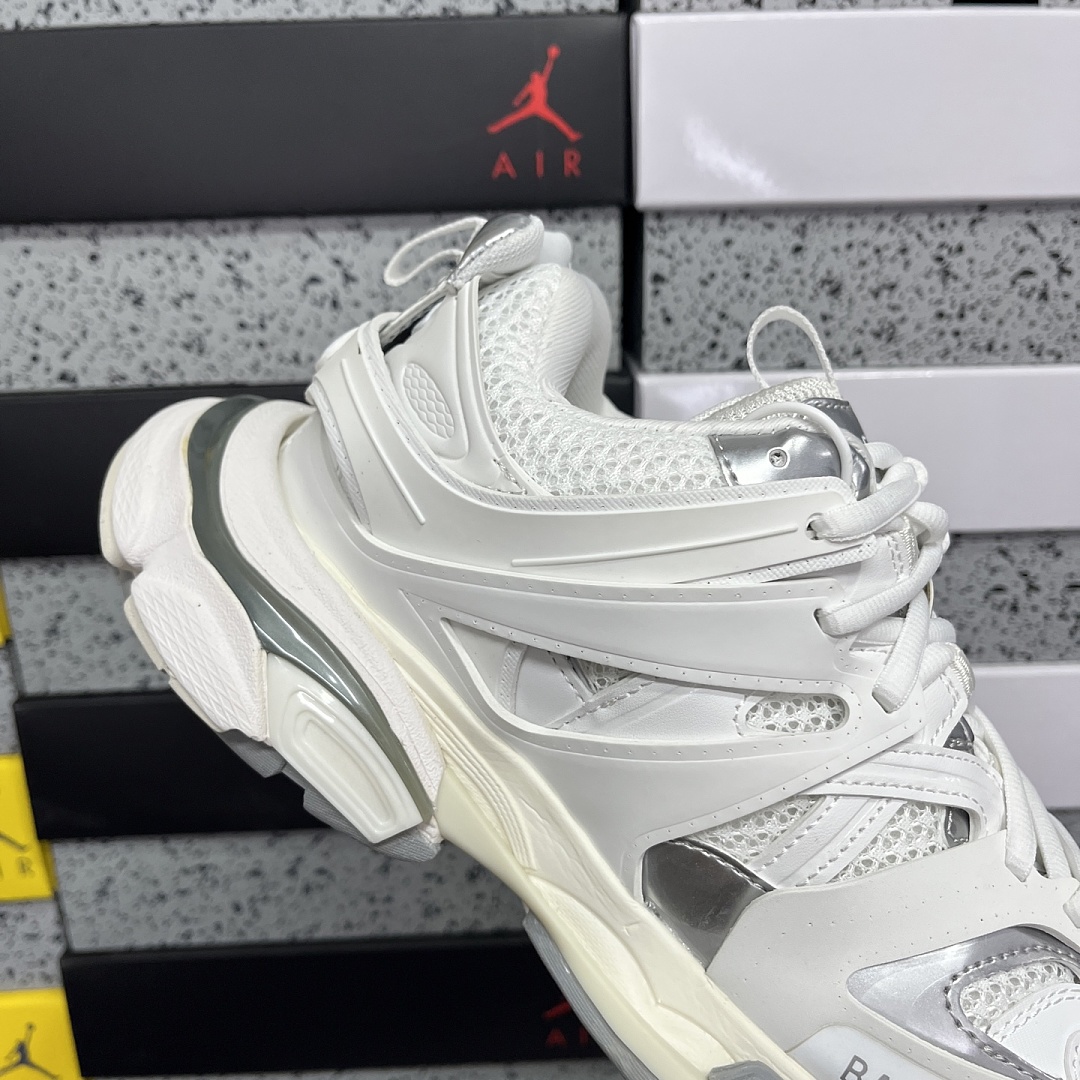 Balenciaga Track - Image 5