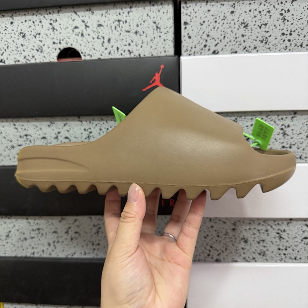 Adidas Slide/Foam Runner - Image 69