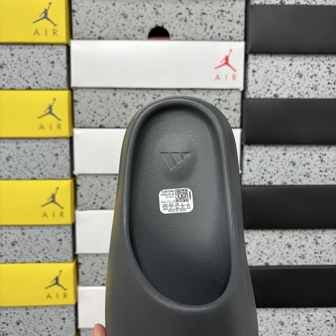 Adidas Yeezy Slide Granite Slides Gunmetal Grey (Matte) - Image 7