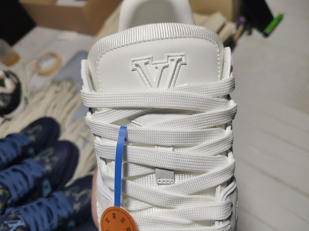 Louis Vuitton LV Trainer (White) - Image 17