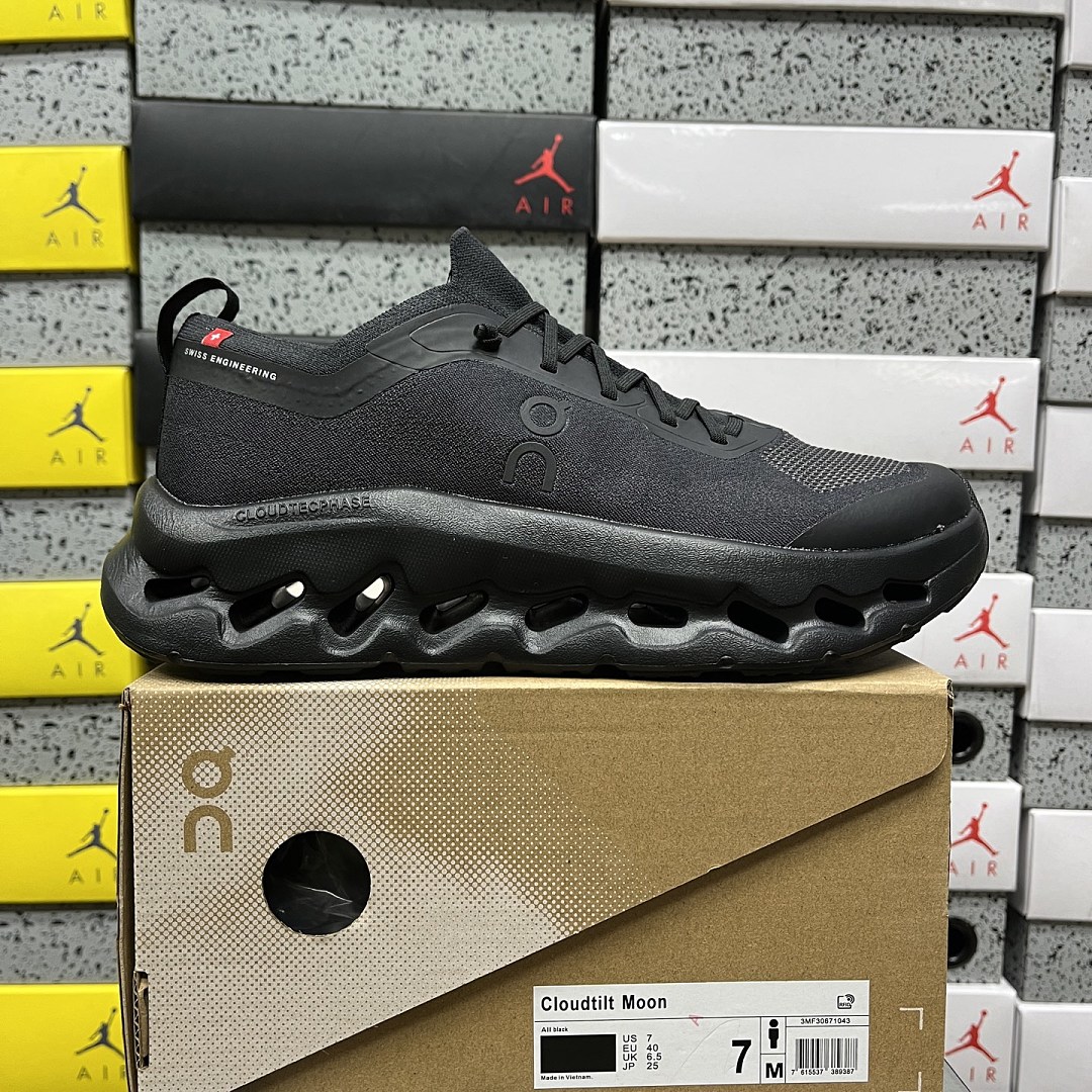 On Running Cloudsoma (Black)