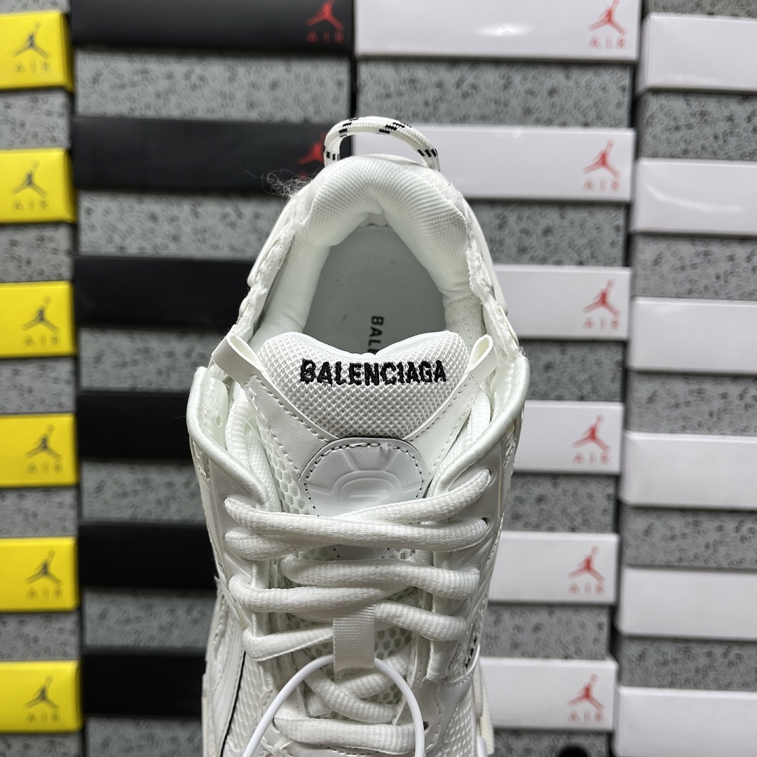 Balenciaga BLCG Runner 7.5 - Image 3
