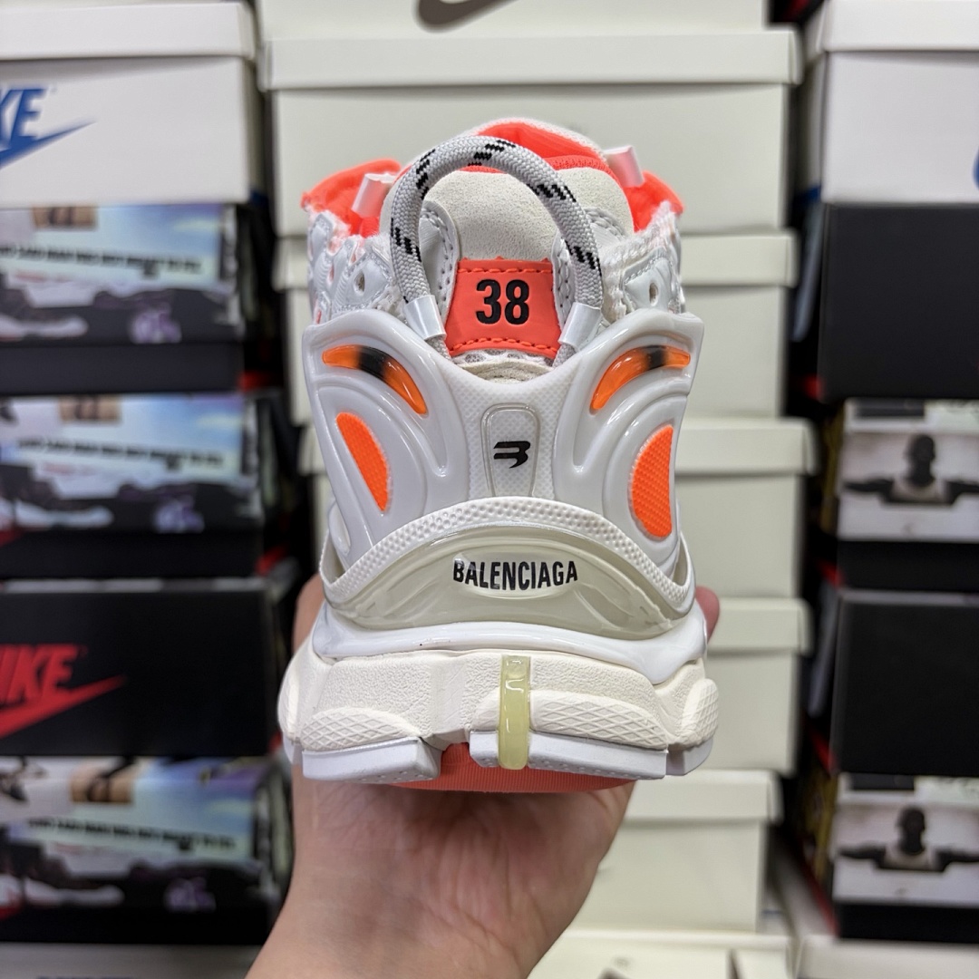 Balenciaga BLCG Runner7.0 - Image 55