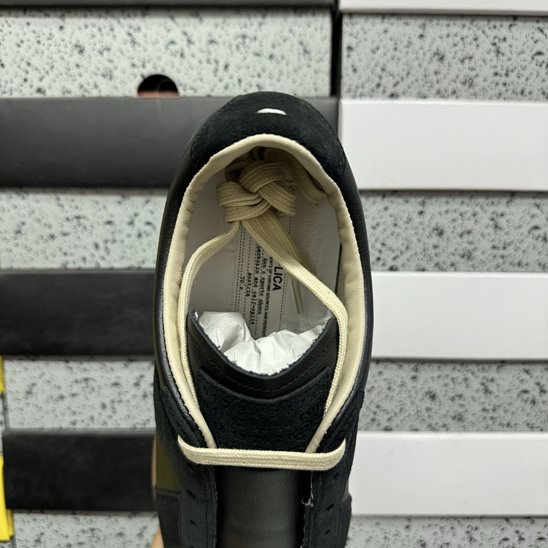 On Running Maison Margiela Replica German Army Trainer Black Gum H6851 Yellow (GATs Suede) - Image 6