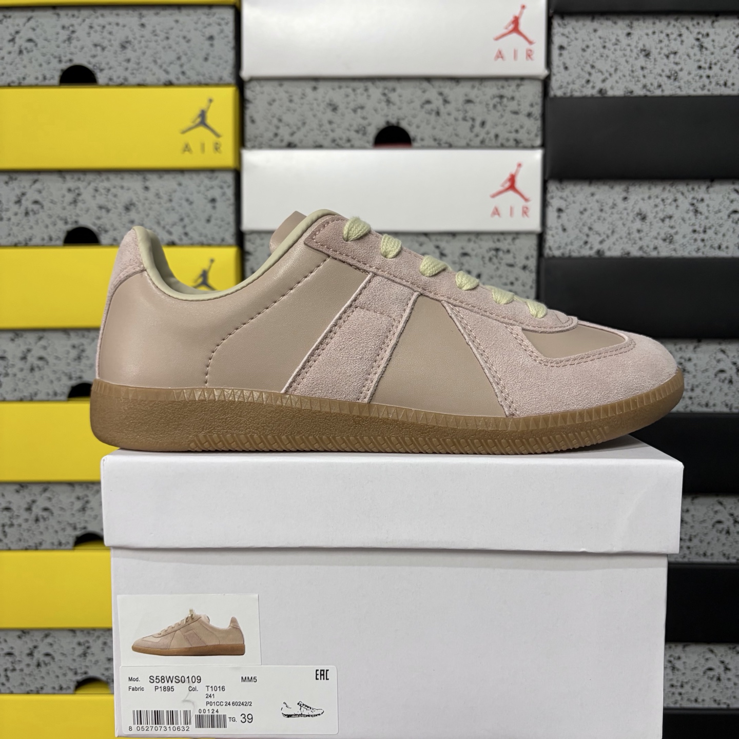 On Running Maison Margiela Replica - Image 13