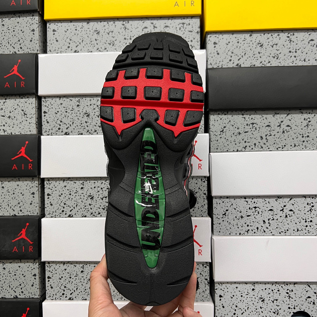 Nike Air Max 95 SP Undefeated (Black) - Image 3
