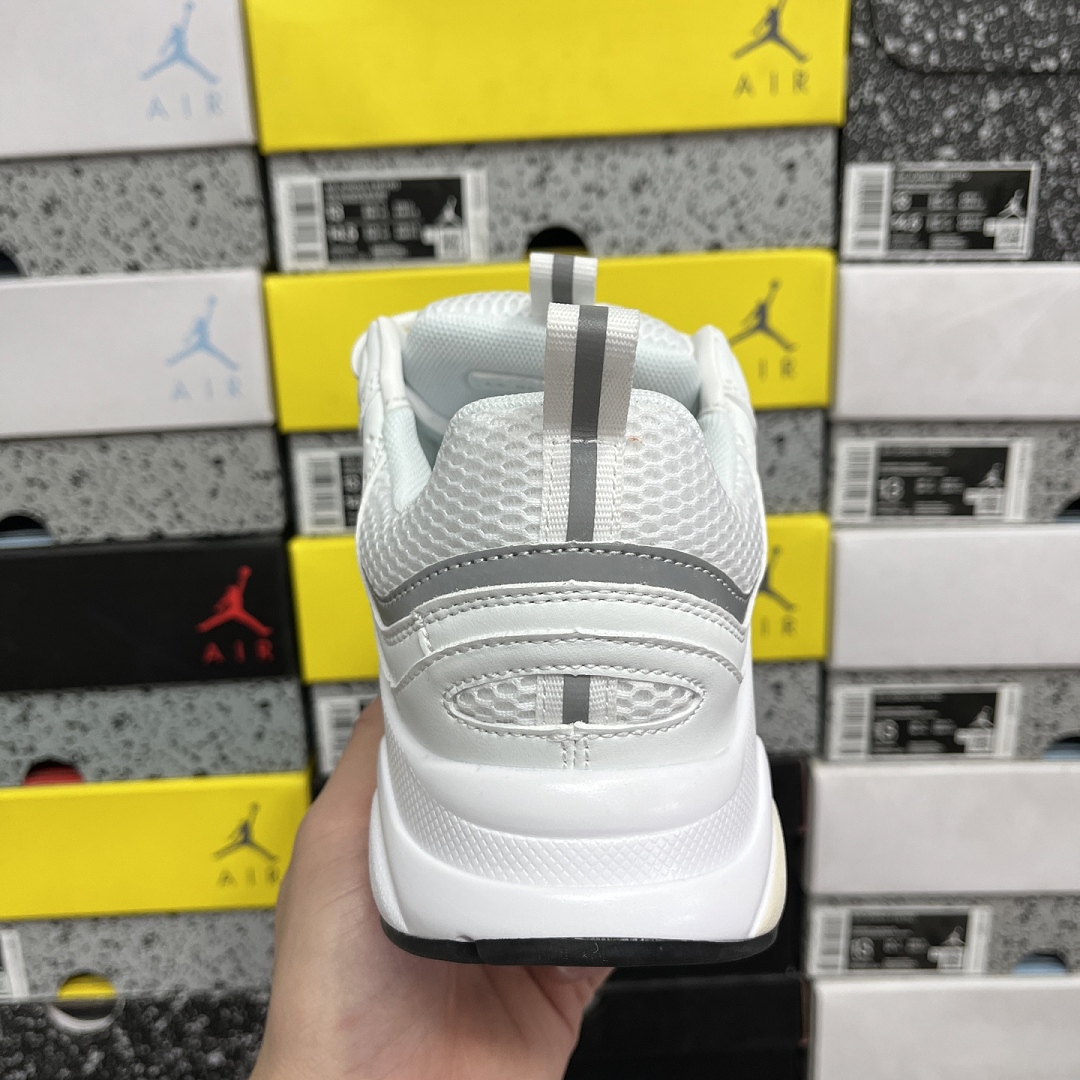 Dior B22 - Image 3
