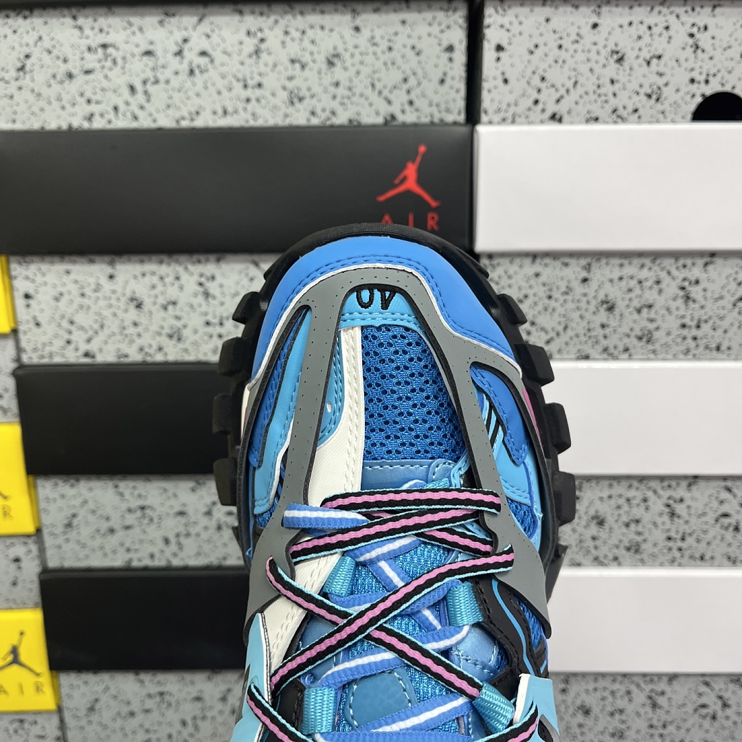 Balenciaga Track - Image 7