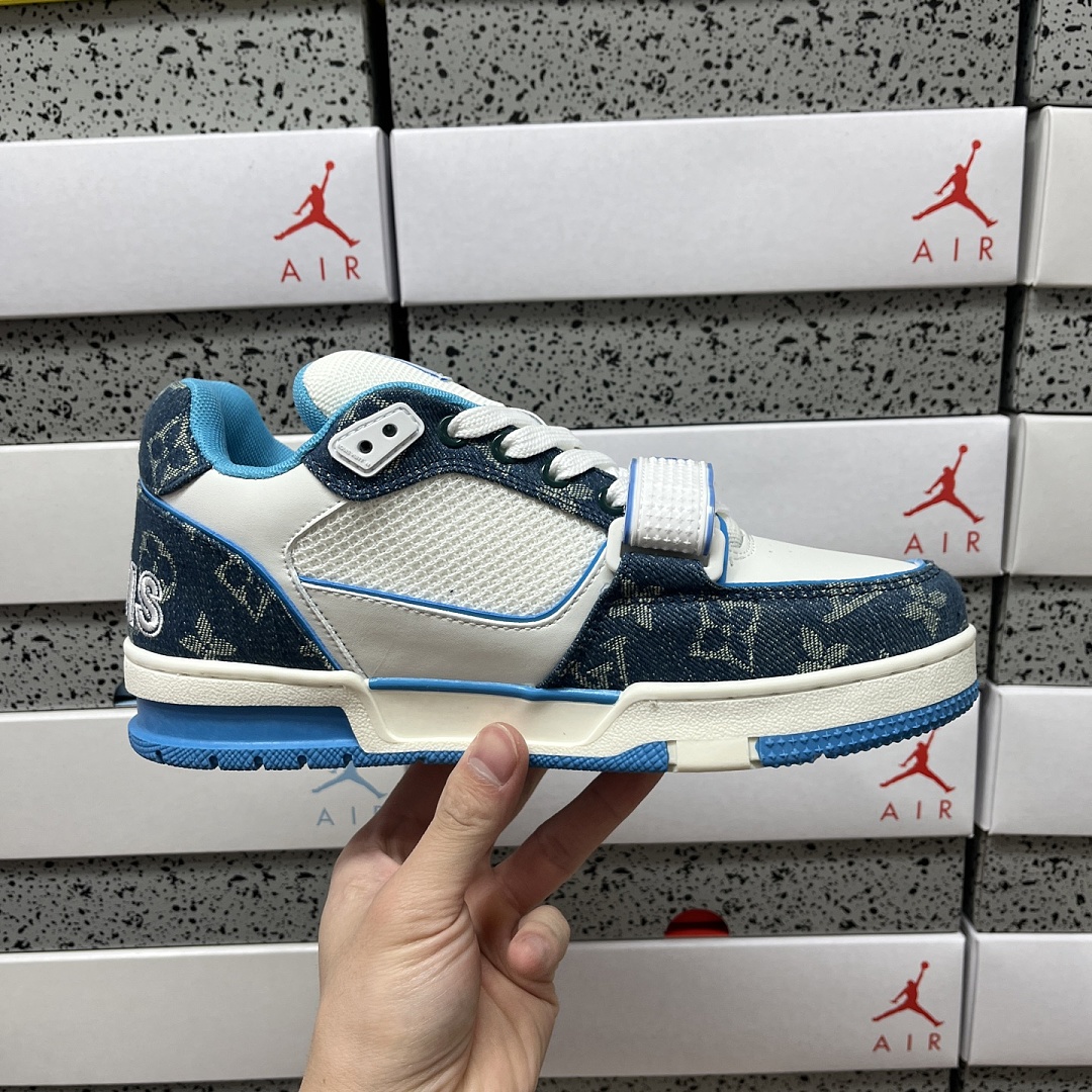 Louis Vuitton Trainer (White Blue) - Image 5