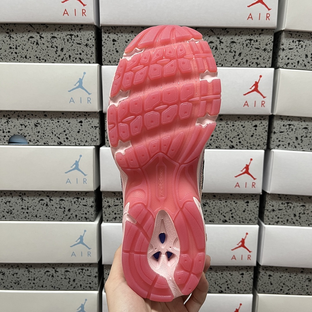 New Balance 740 Atmos Pink Vacation - Image 3