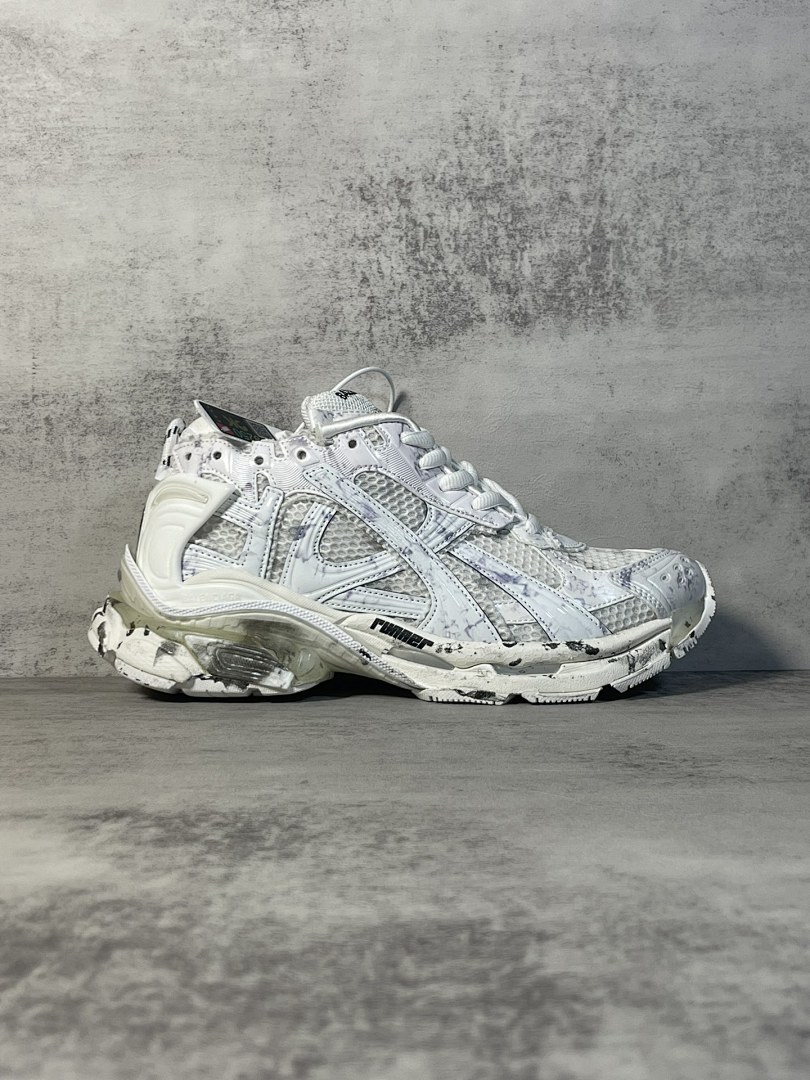 Balenciaga Runner 7.5 - Image 51