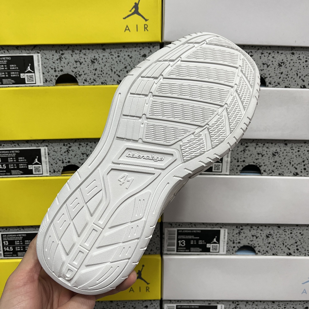 Balenciaga Hamptons Sneakers - Image 3