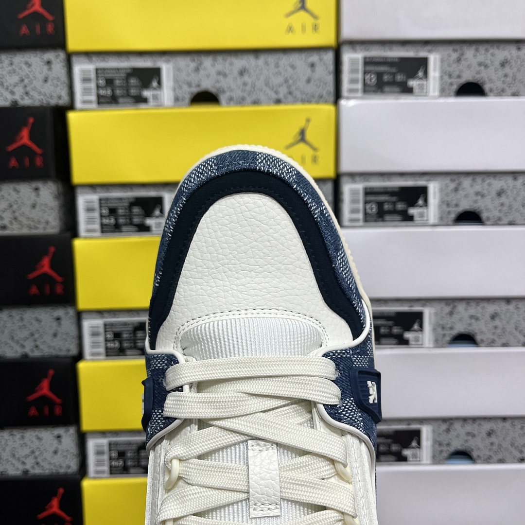 Louis Vuitton Trainer 1-07 - Image 5