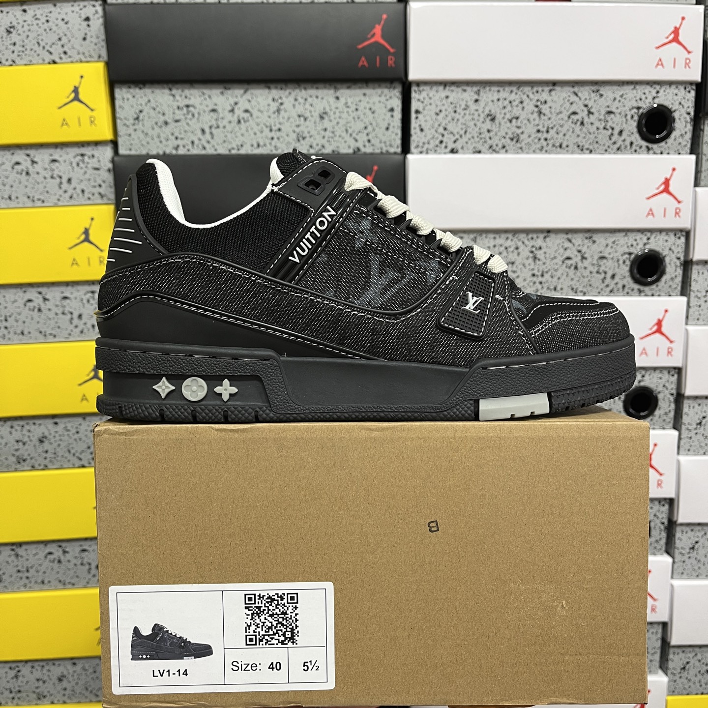 Louis Vuitton Trainer 1-14 - Image 10