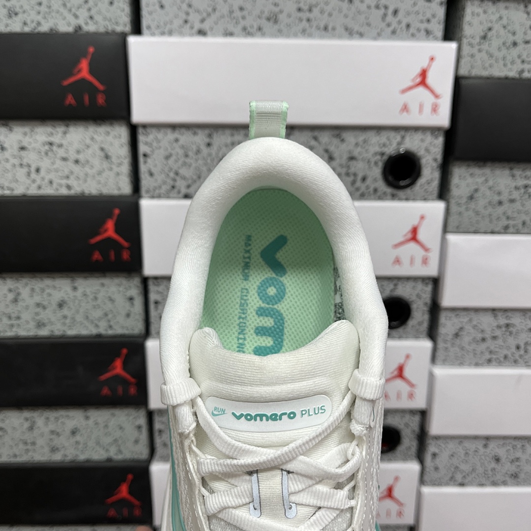 Nike Zoom Vomero - Image 8