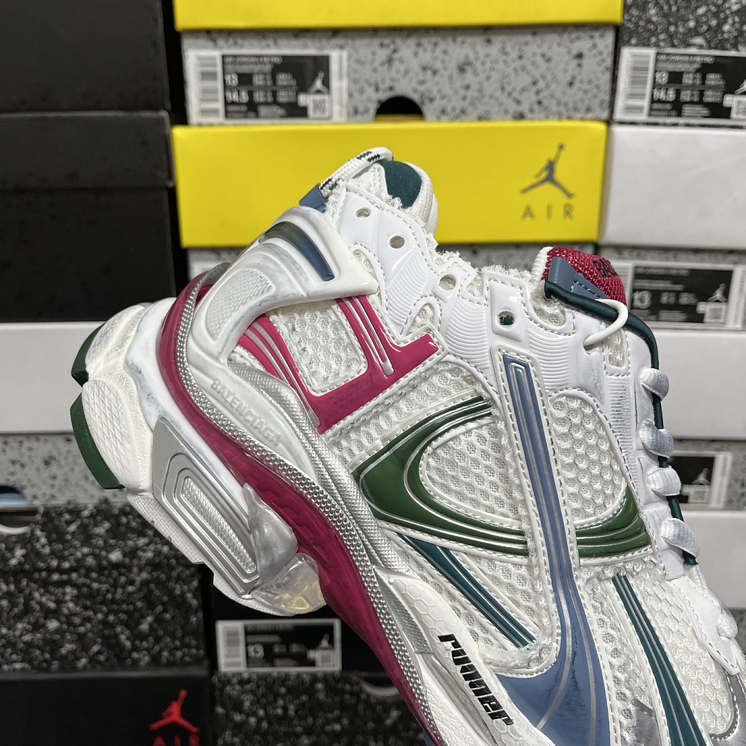 Balenciaga BLCG Runner 7.5 - Image 5