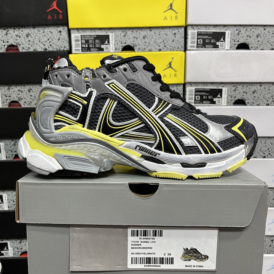 Balenciaga BLCG Runner 7.5