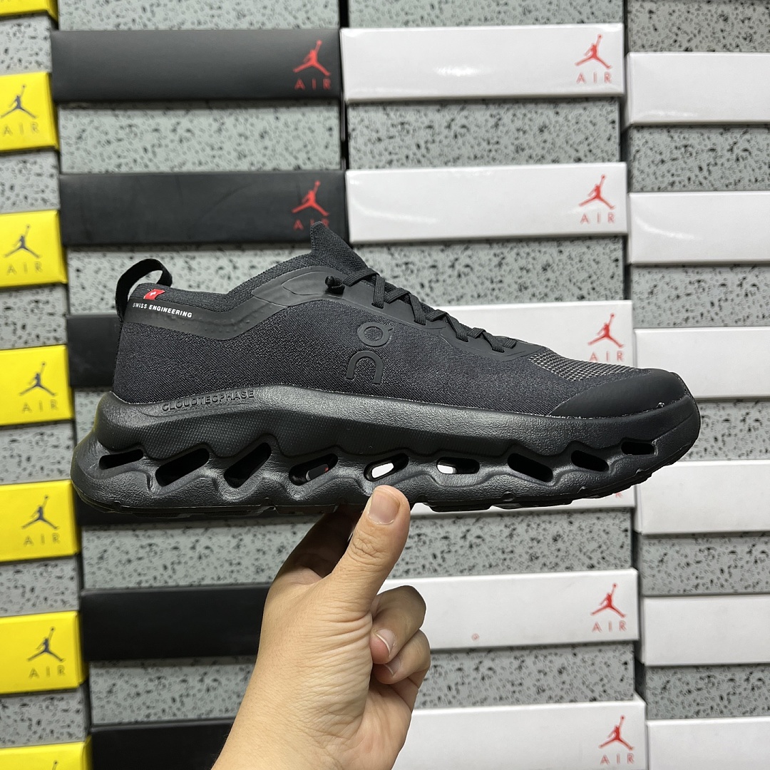 On Running Cloudsoma (Black) - Image 9