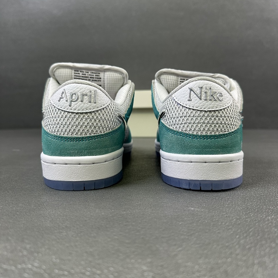 Nike SB Dunk Low April Skateboards - Image 6