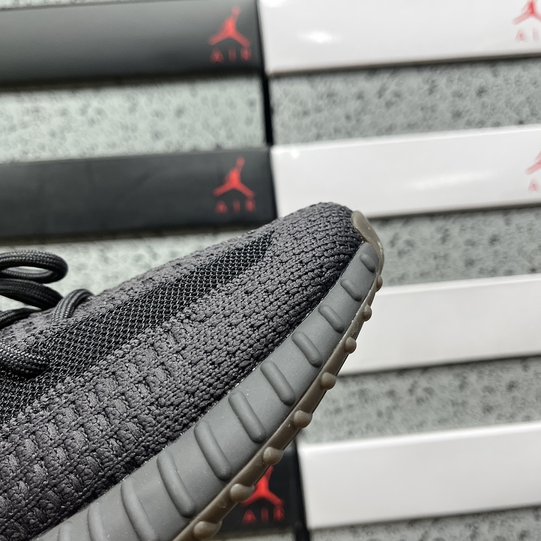 Adidas Yeezy Boost 350 V2 - Image 7