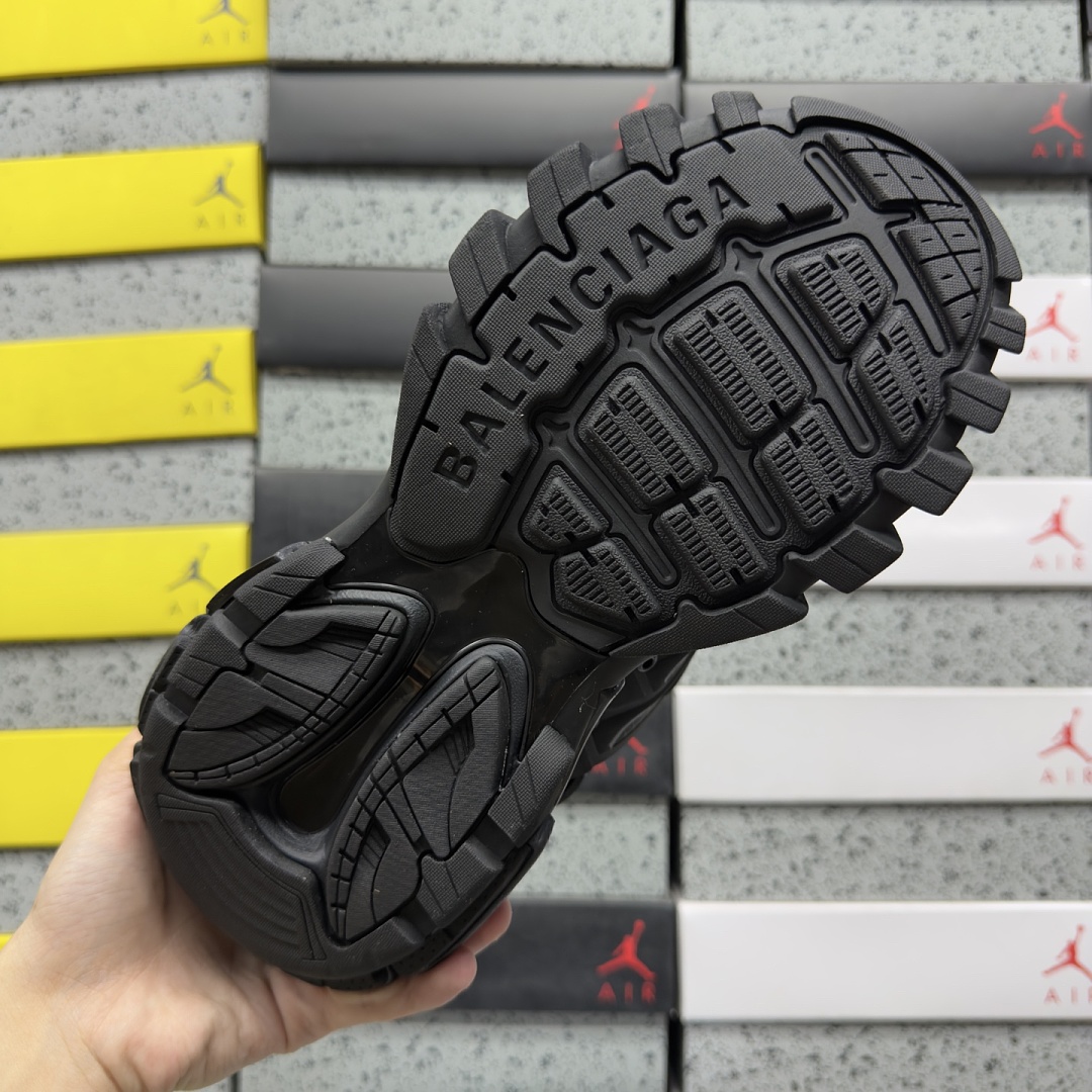 Balenciaga BLCG Track - Image 9