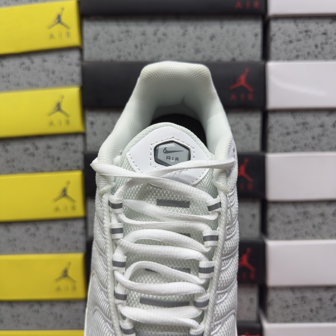 Nike Air Max Plus White 604133-139 - Image 6