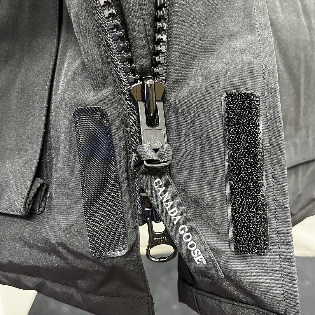 Canada Goose Parka 08 - Image 9