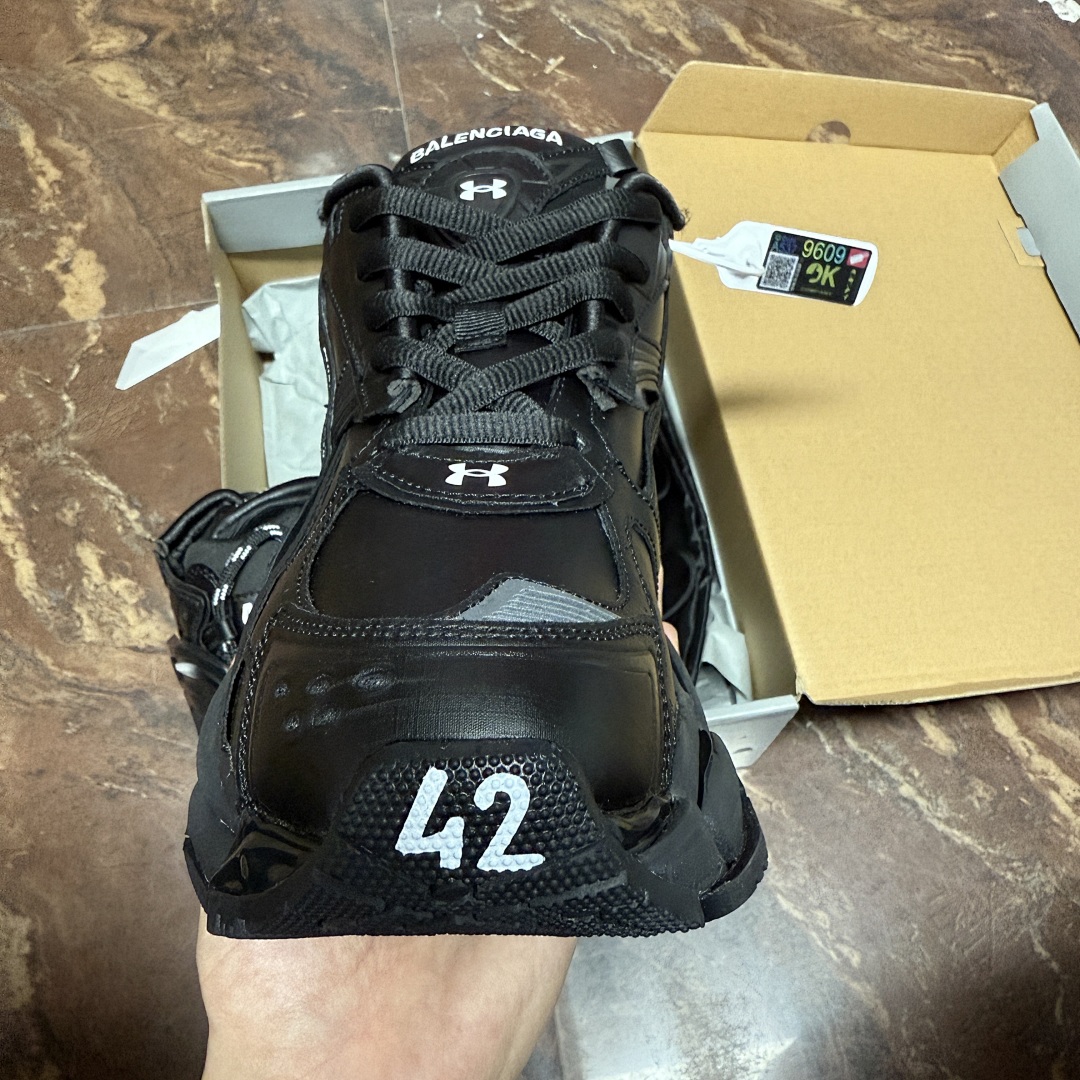 Balenciaga Runner 7.5 - Image 2