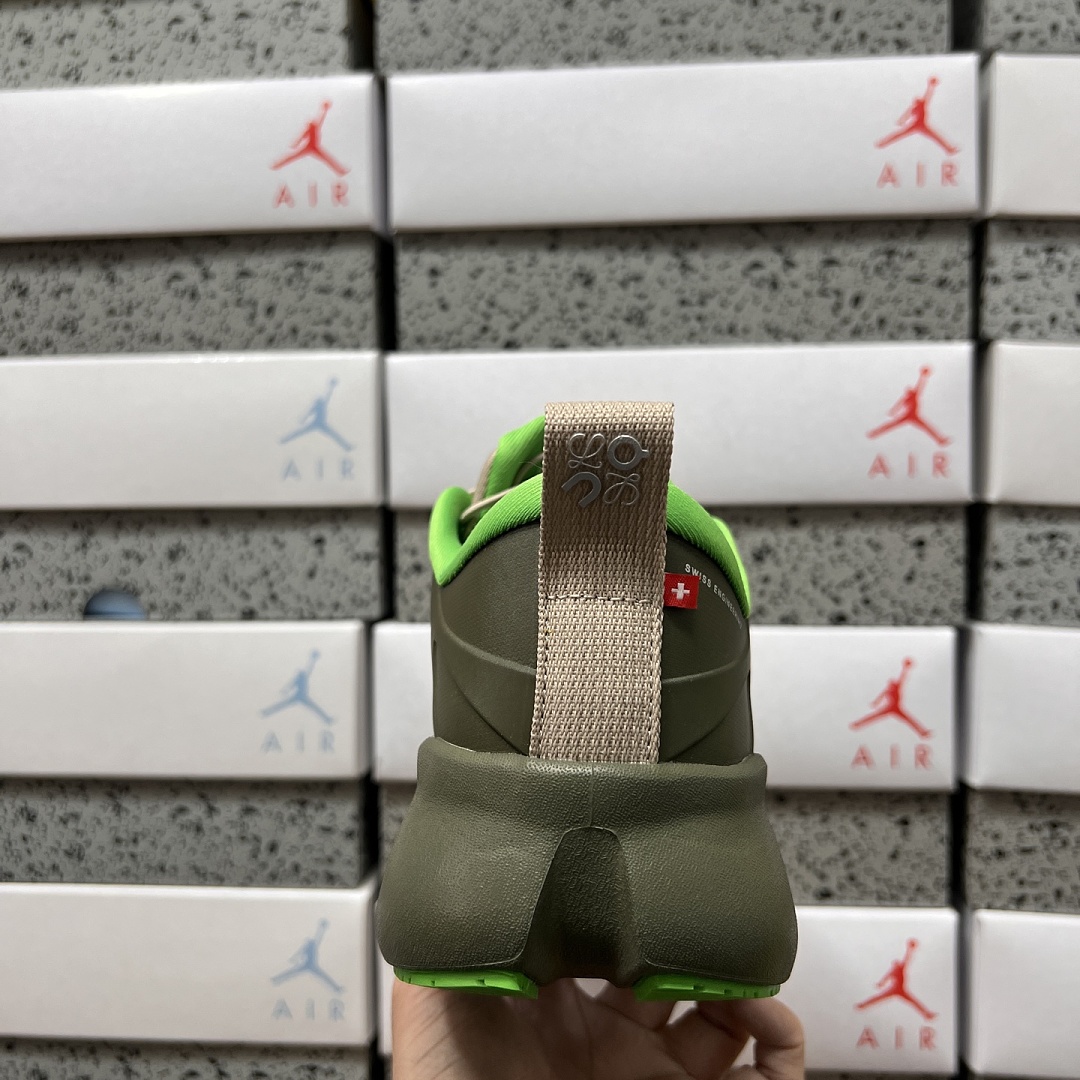 On Running Cloudsolo LOEWE (Khaki Green Sand) - Image 7