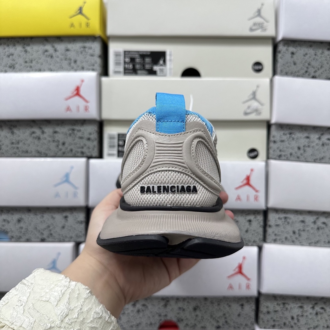 Balenciaga Circuit - Image 15