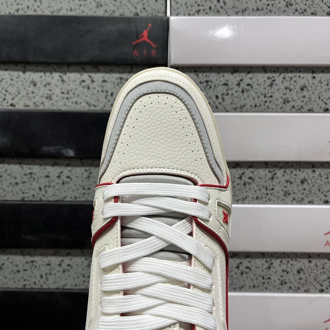 Louis Vuitton Trainer V2-11 - Image 3