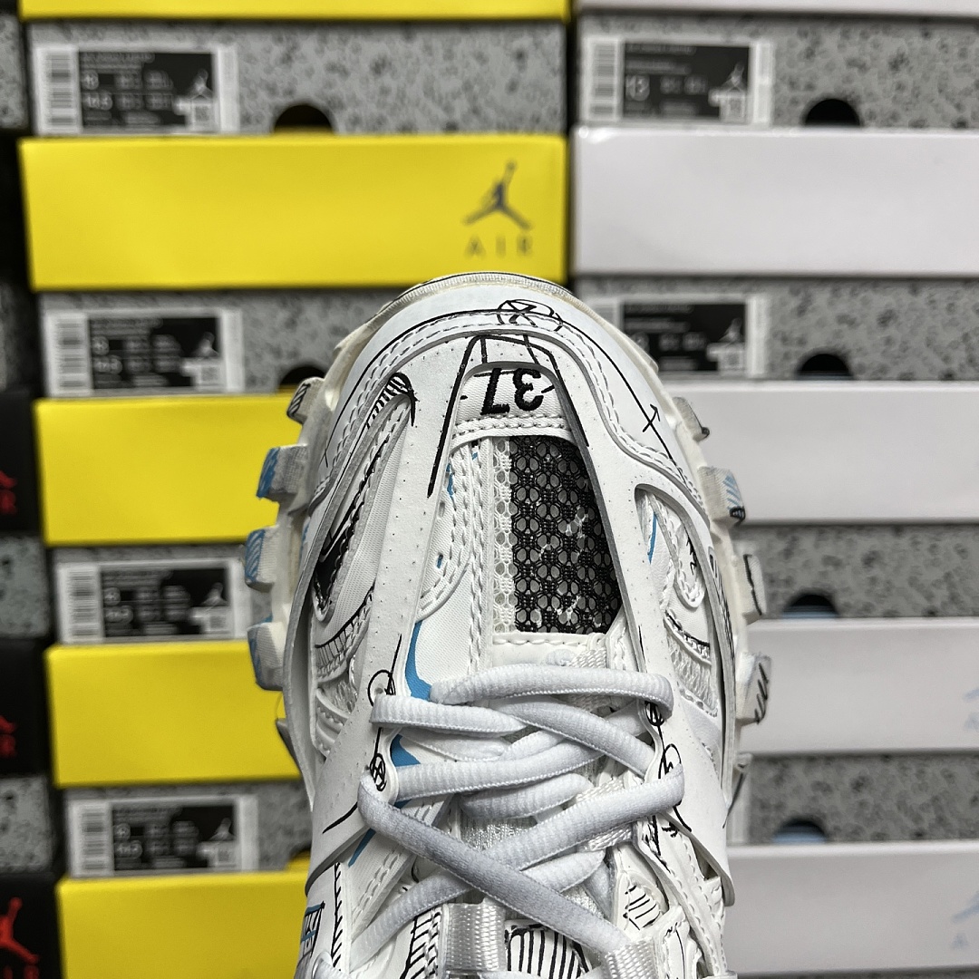 Balenciaga BLCG Track 3.0 - Image 2