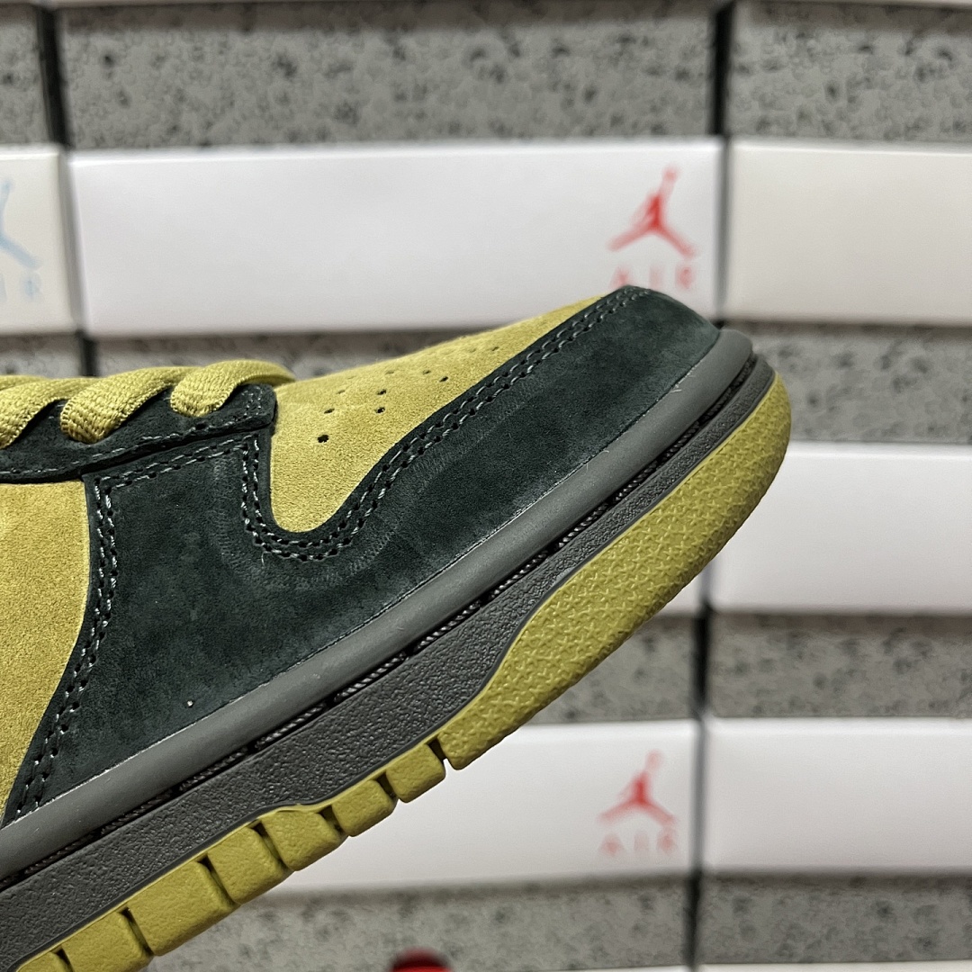 Nike SB Dunk Low Supreme Camper Collab (Black Yellow Green 94) - Image 2