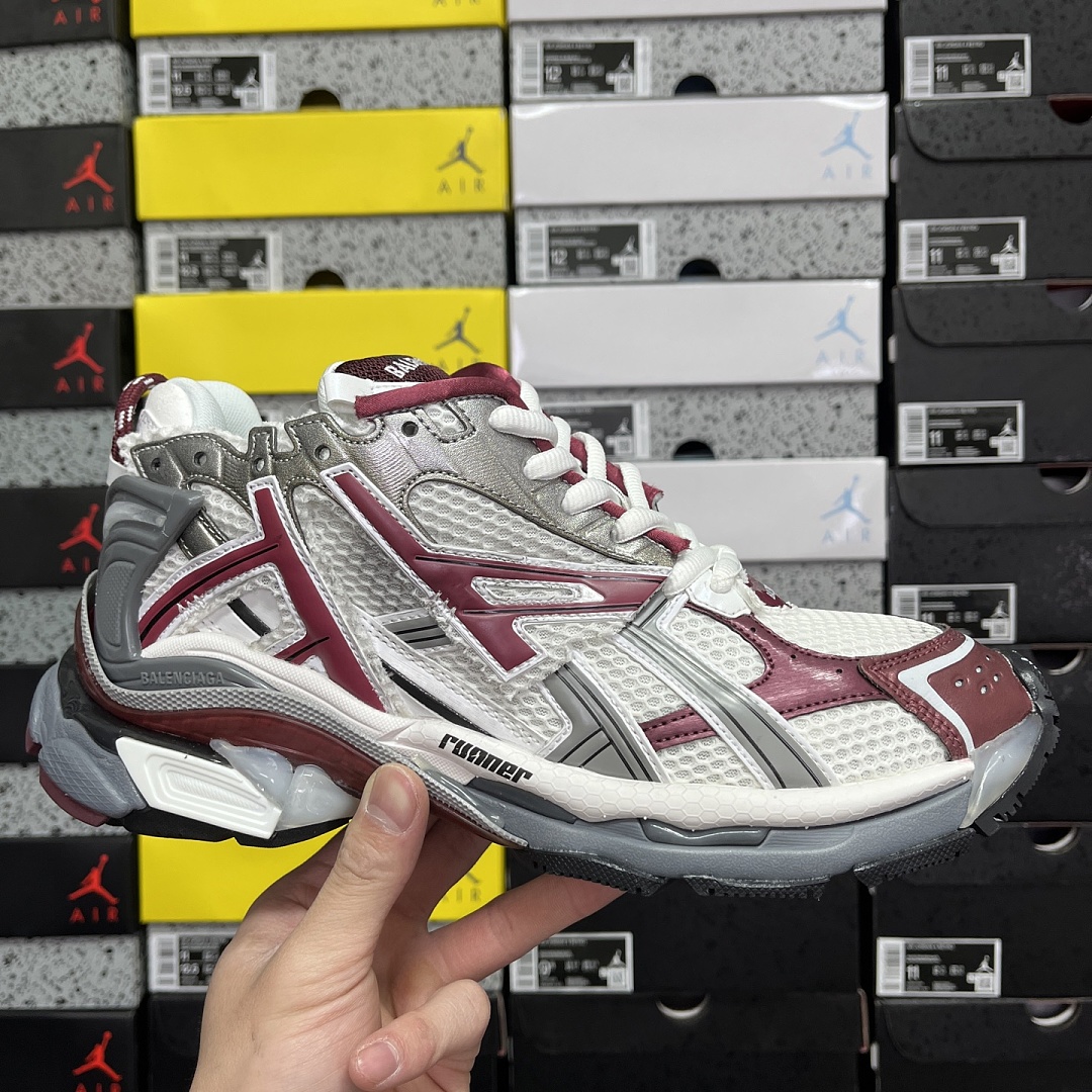 Balenciaga BLCG Runner 7.0 - Image 6