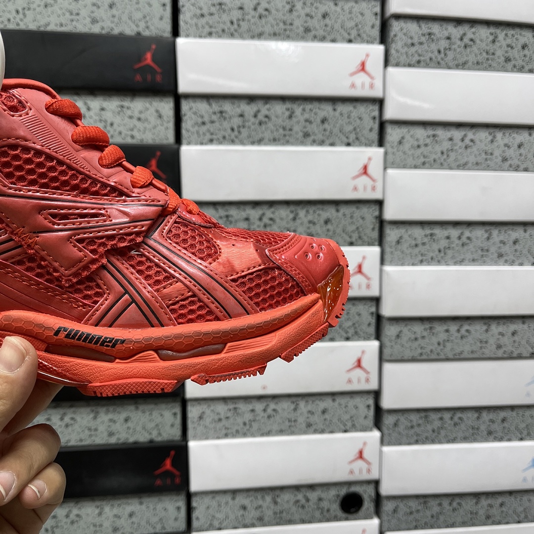 Balenciaga BLCG Runner - Image 4