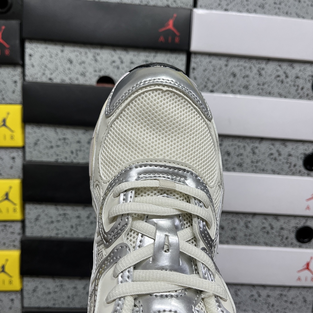 ASICS Gel-NYC Cream Pure Silver 1203A805-101 - Image 10
