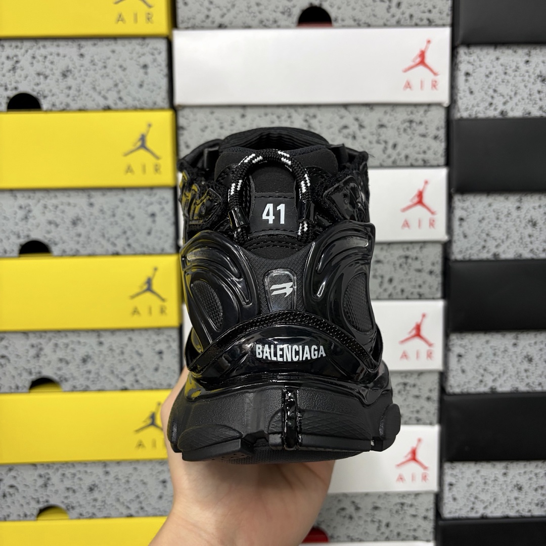 Balenciaga BLCG Runner Black 7.0 - Image 11