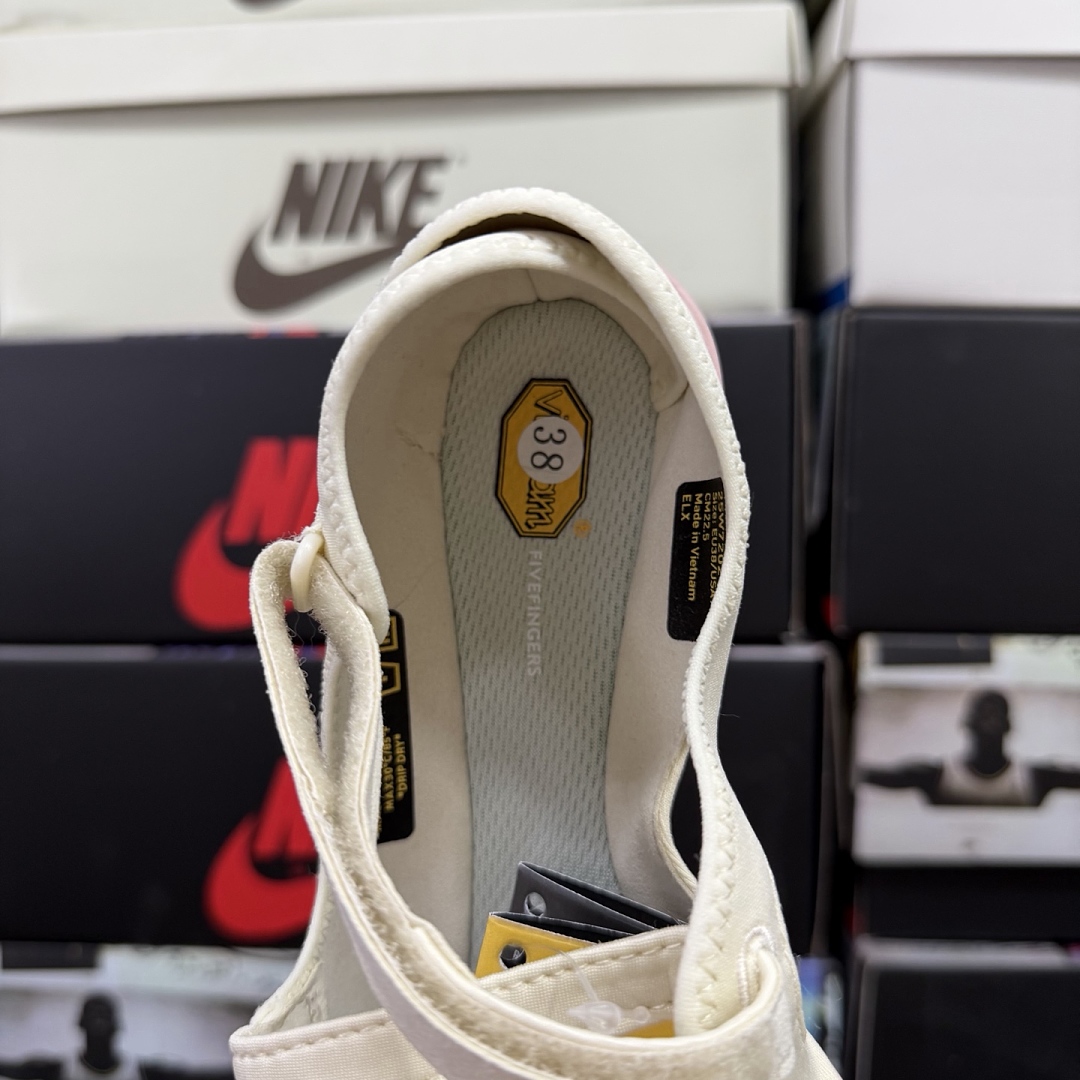 Suicoke Finger Chukka Boot 25W7202 - Image 9