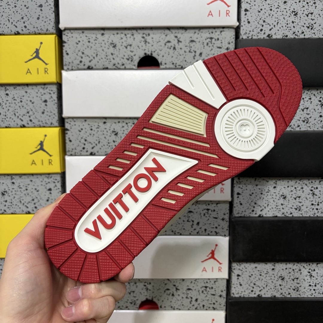 Louis Vuitton Trainer - Image 6